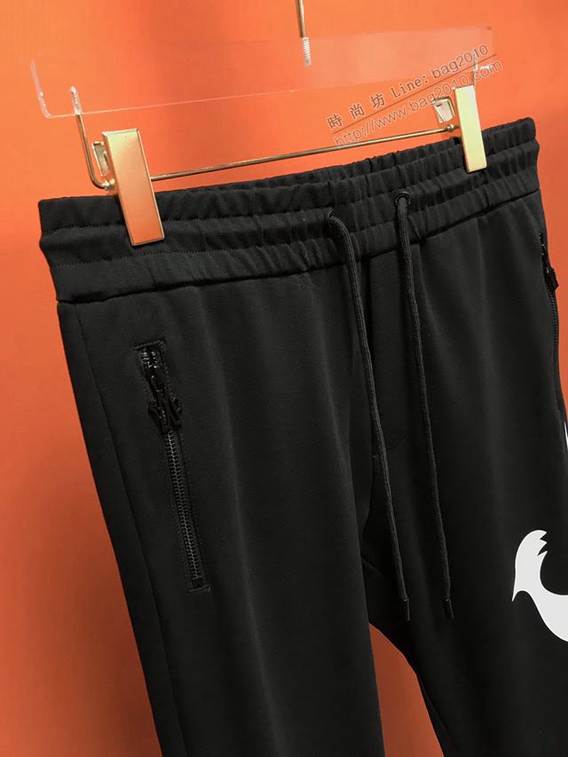 Moncler男裝 2020新款立體剪裁衛褲 運動黑色長褲  tzy2539